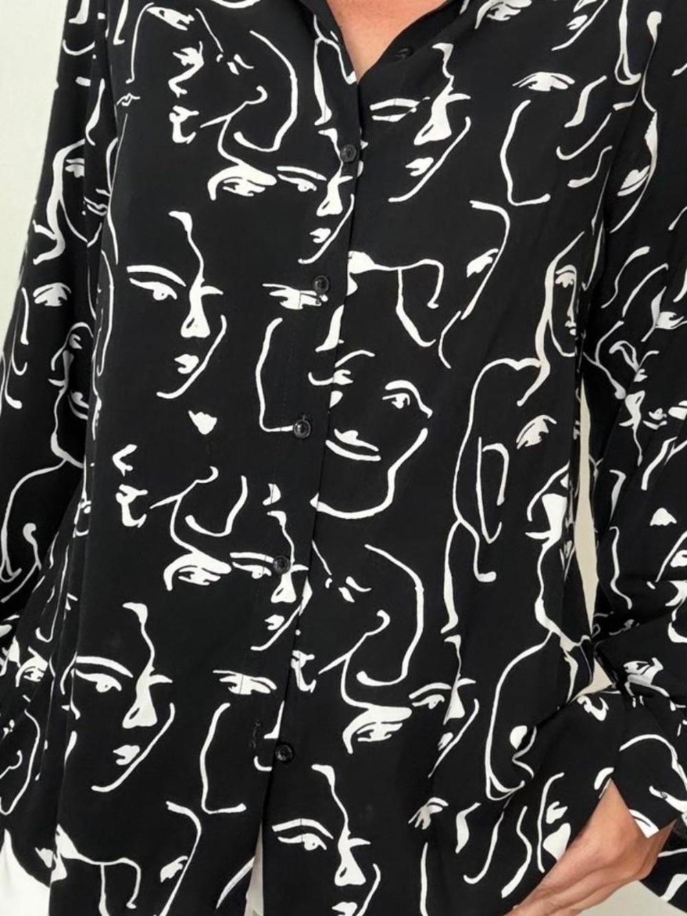Big Dart black & white Top abstract face pattern Subtle Hi/Low size L/XL NWOT - Picture 8 of 8